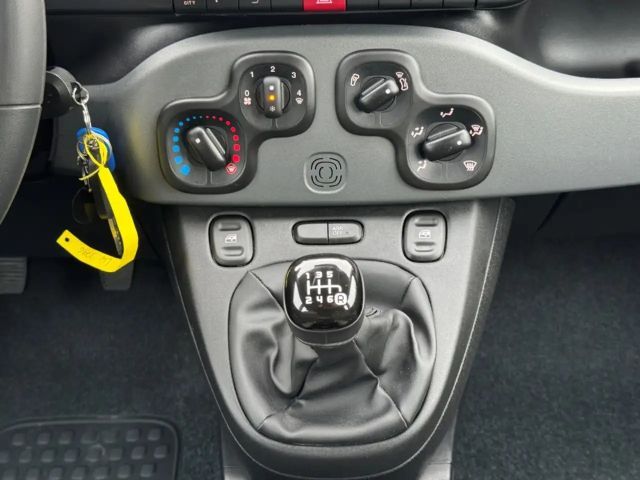Fiat Panda +5SITZER+ALLWETTER+KLIMA+BLUETOOTH+DAB+