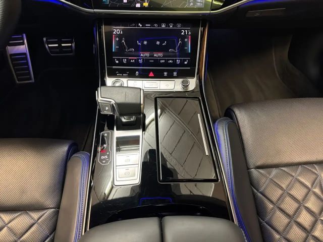 Audi A8 Quattro S-Line