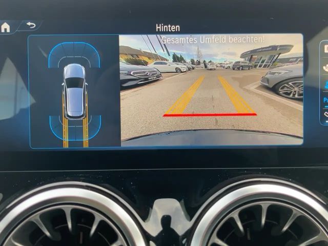 Mercedes-Benz B 220 4MATIC Progressive Sedan