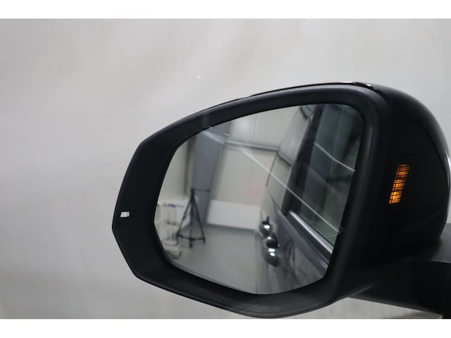 Volkswagen Multivan Life T7