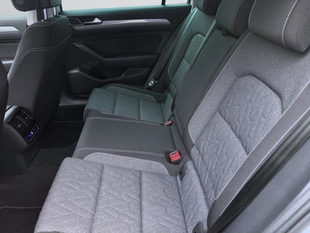 Volkswagen Passat 2.0 TDI Business DSG Variant