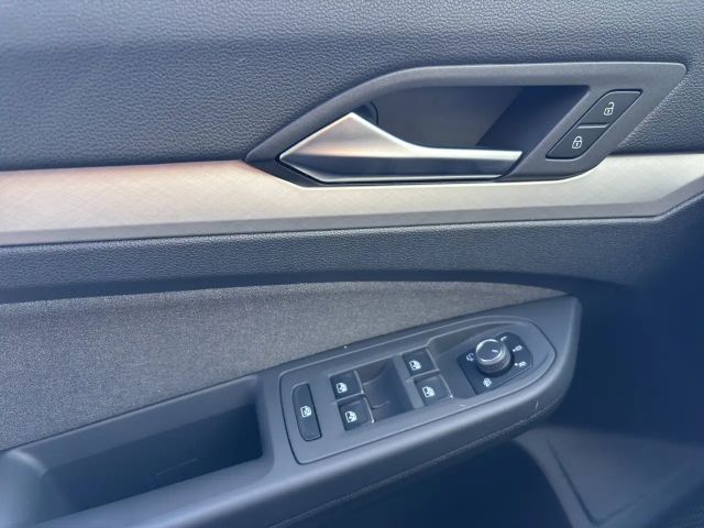 Volkswagen Golf 1.5 TSI Life Variant