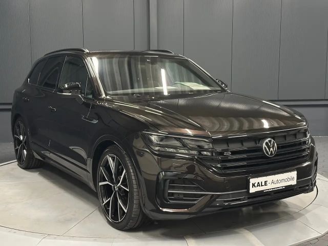 Volkswagen Touareg 4Motion R-Line Style