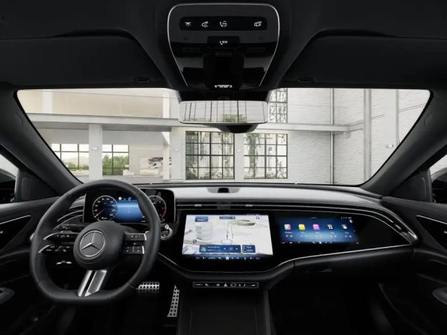 Mercedes-Benz E 220 AMG Line E 220 d Sedan