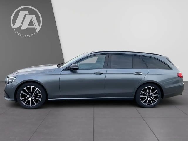 Mercedes-Benz E 220 AVANTGARDE E 220 d Estate