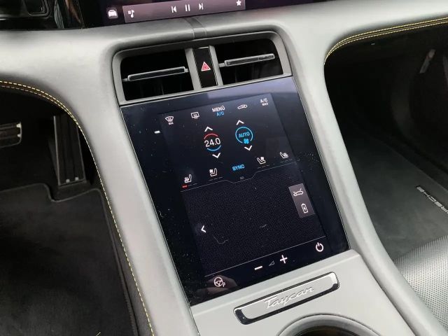 Porsche Taycan S Turbo