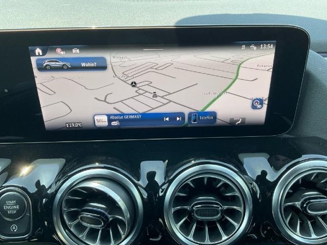 Mercedes-Benz GLA 200 AMG Line