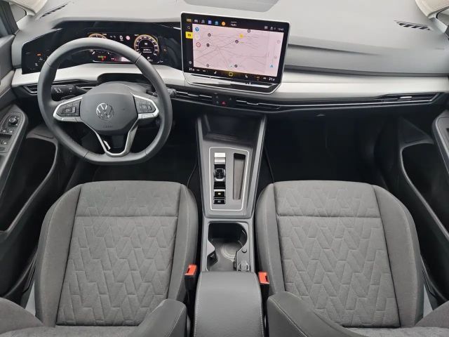 Volkswagen Golf 1.5 eTSI Life Variant