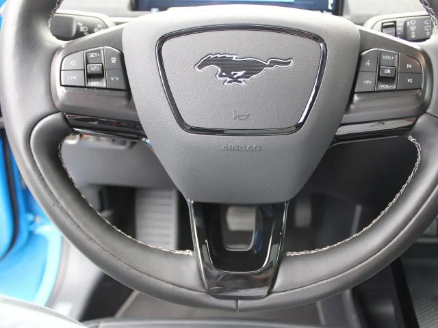 Ford Mustang Mach-E AWD GT