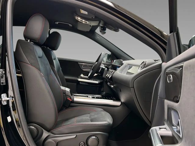 Mercedes-Benz GLA 200 AM+LED+Ambiente+CarPlay+TotW+AHK+360°