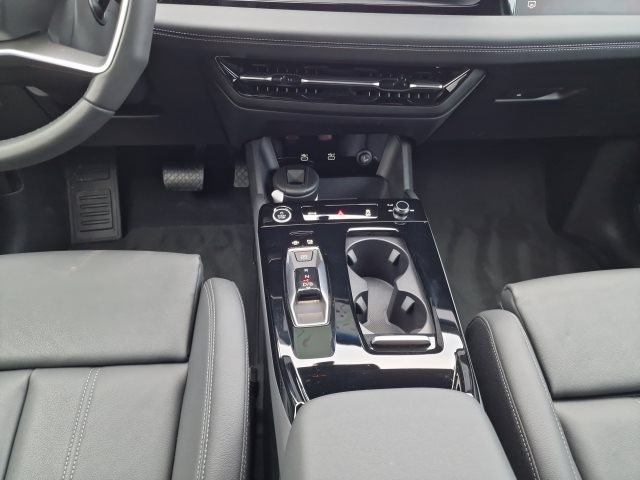 Audi Q6 e-tron SUV e-tron Audi Q6 SUV e-tron