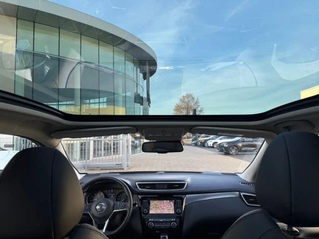 Nissan Qashqai Akari 1.3 160 PS Aut. Panorama 8Fach Bereift Navi