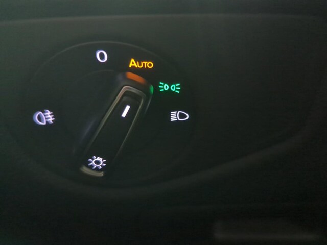 Volkswagen Touran 1.5 TSI DSG