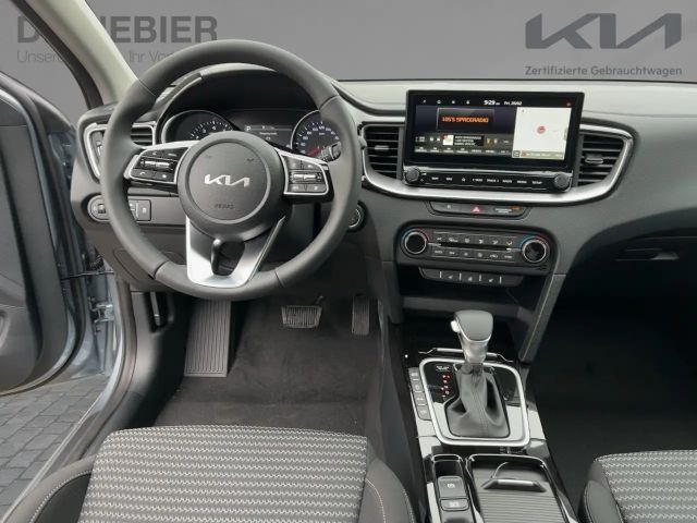 Kia Ceed CEED Ultimate Edition 1.5T LED+Kamera+Navi