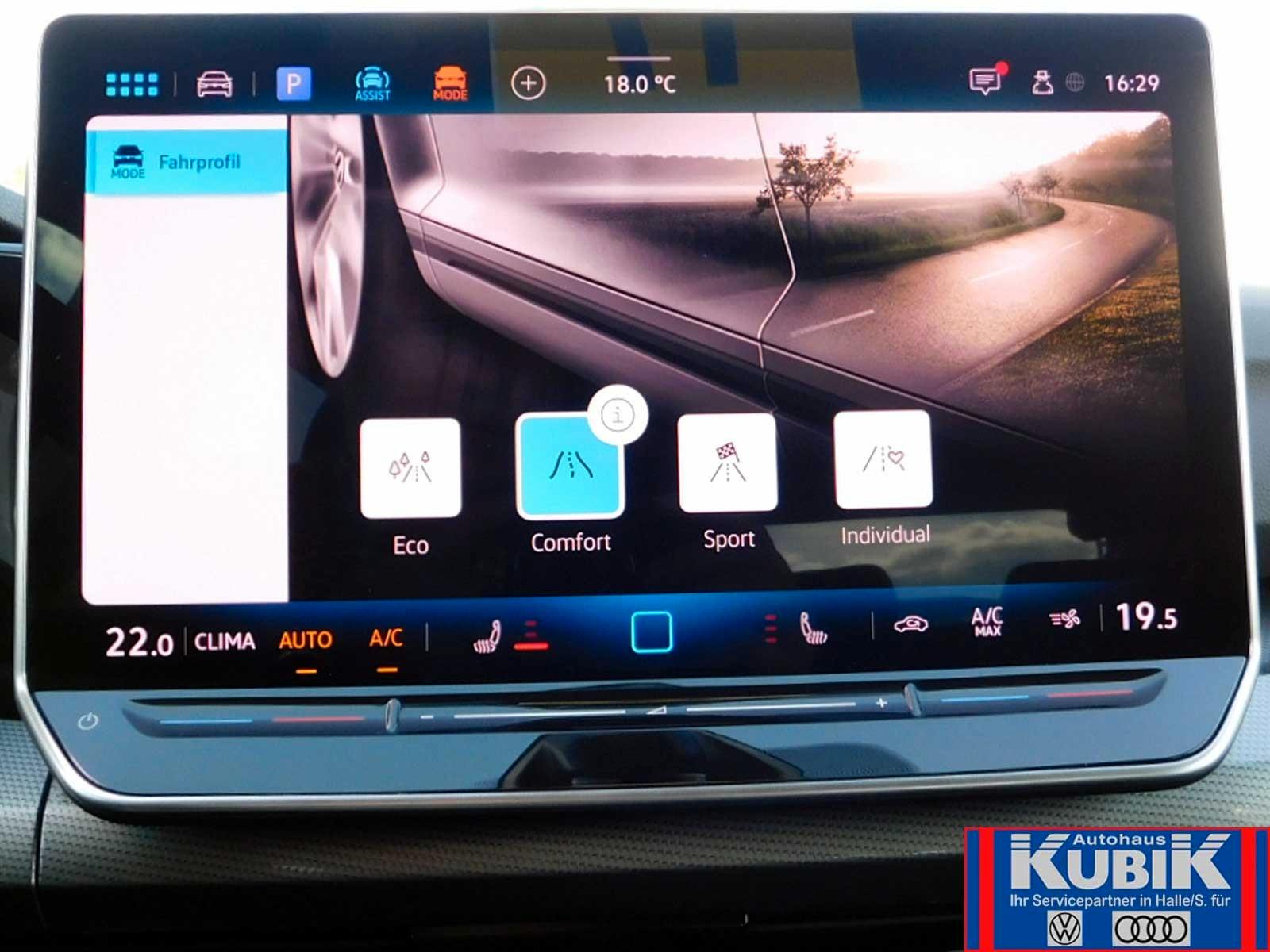 Volkswagen Golf 1.5 eTSI DSG IQ.Drive Style