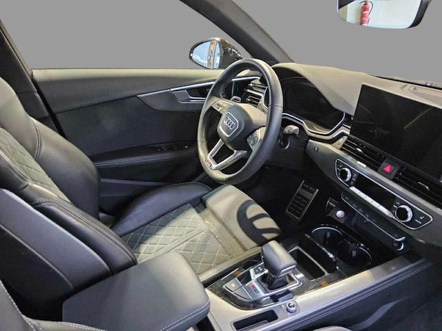 Audi RS4 Avant Quattro