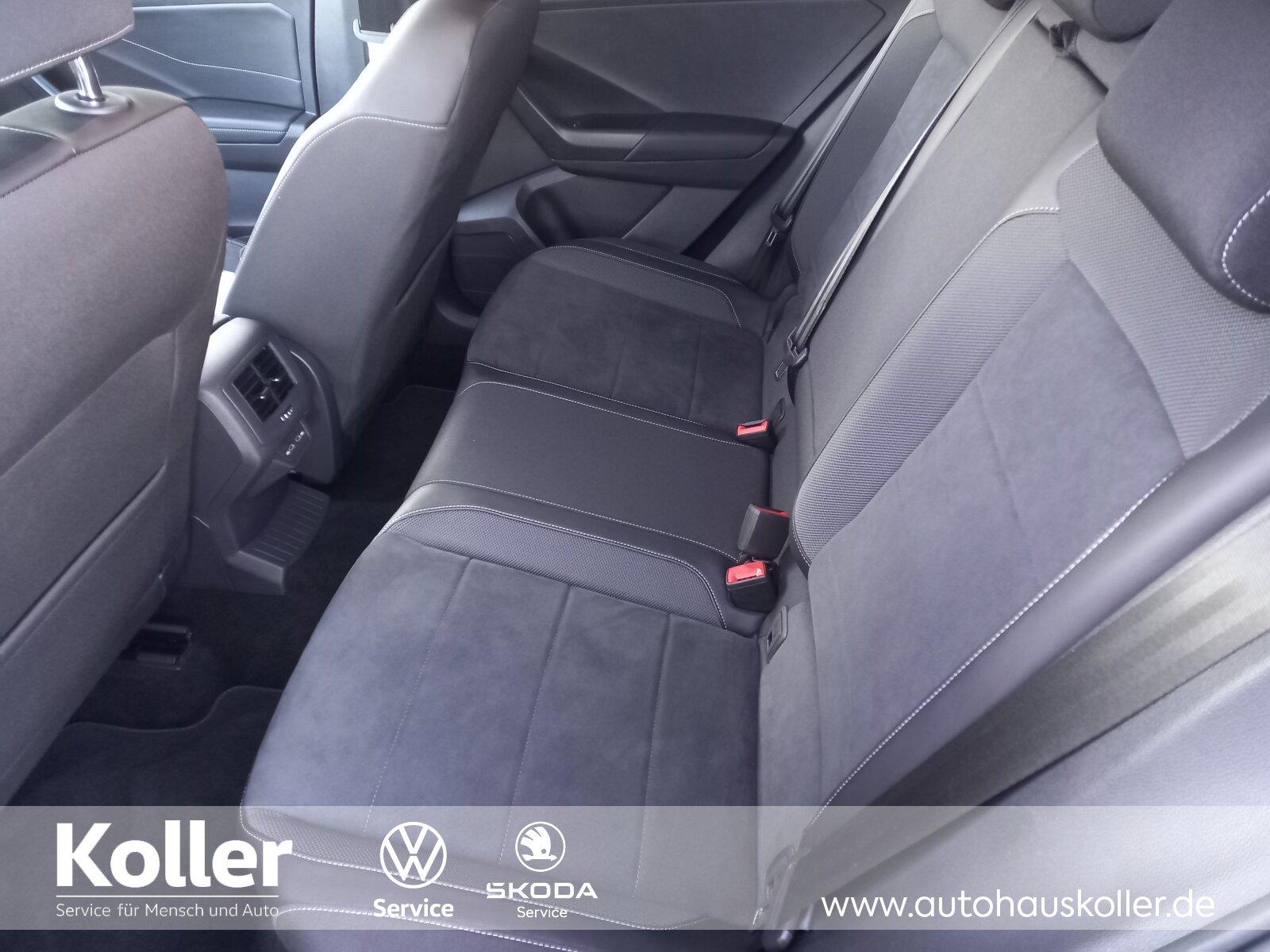 Volkswagen T-Roc 1.5 TSI DSG R-Line