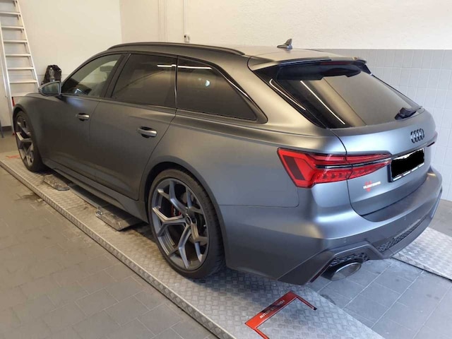 Audi A6 e-tron Avant Performance Quattro