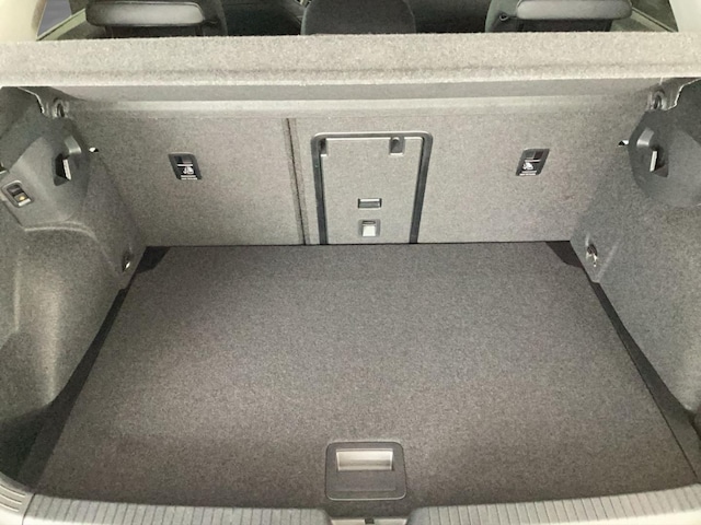 Volkswagen Golf DSG Plus