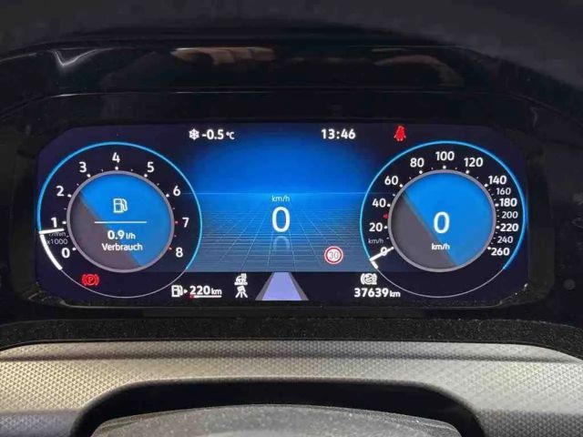 Volkswagen Golf Active NAVI/AppConnect/16" GJR . . .