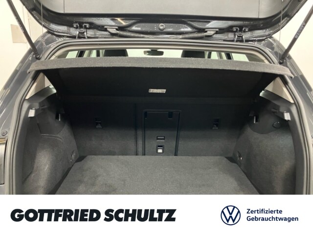 Volkswagen Golf 1.5 TSI Golf VIII Life