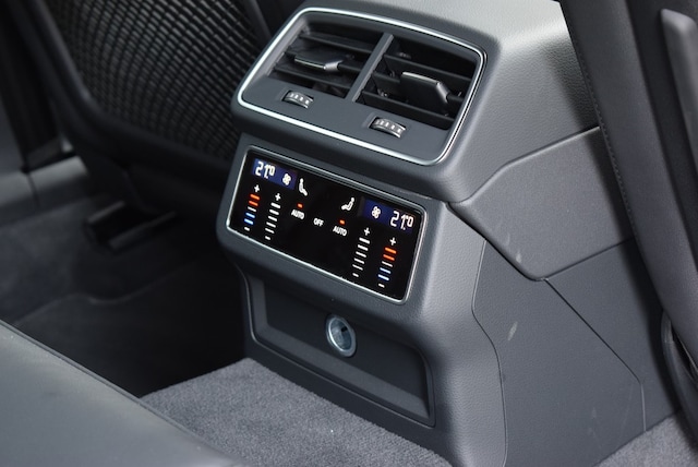 Audi A6 40 TDI Avant Quattro S-Tronic Sport