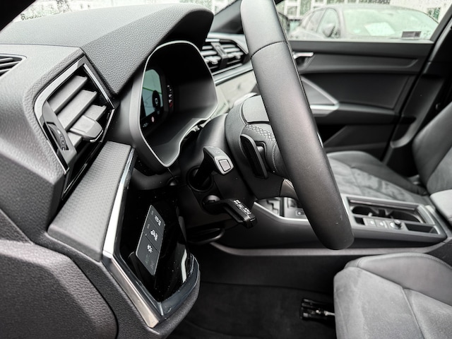 Audi Q3 35 TDI S-Line S-Tronic Sportback