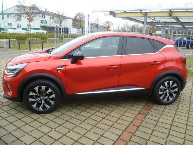 Renault Captur Hybrid Techno