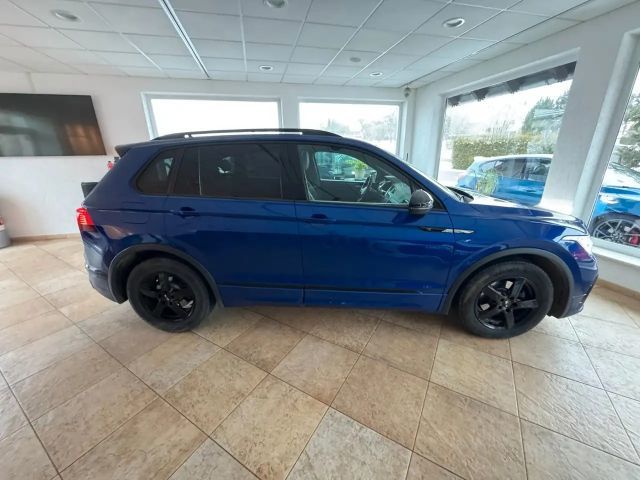 Volkswagen Tiguan R-Line Style
