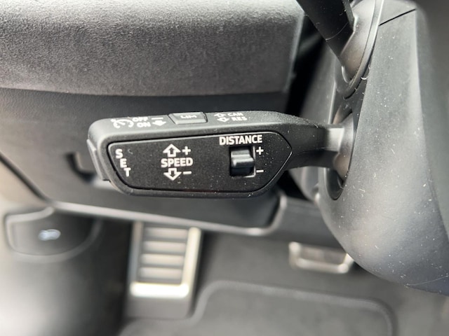 Audi A6 Avant Quattro S-Tronic