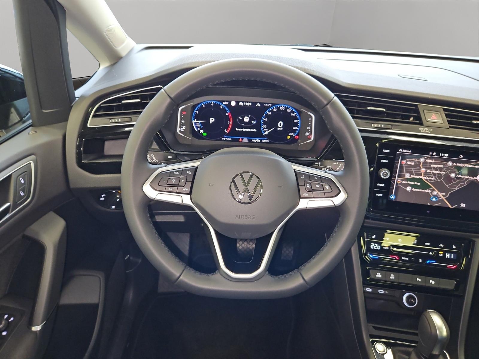 Volkswagen Touran 1.5 TSI Highline Style