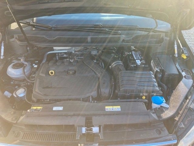 Volkswagen Touran 1.5 TSI