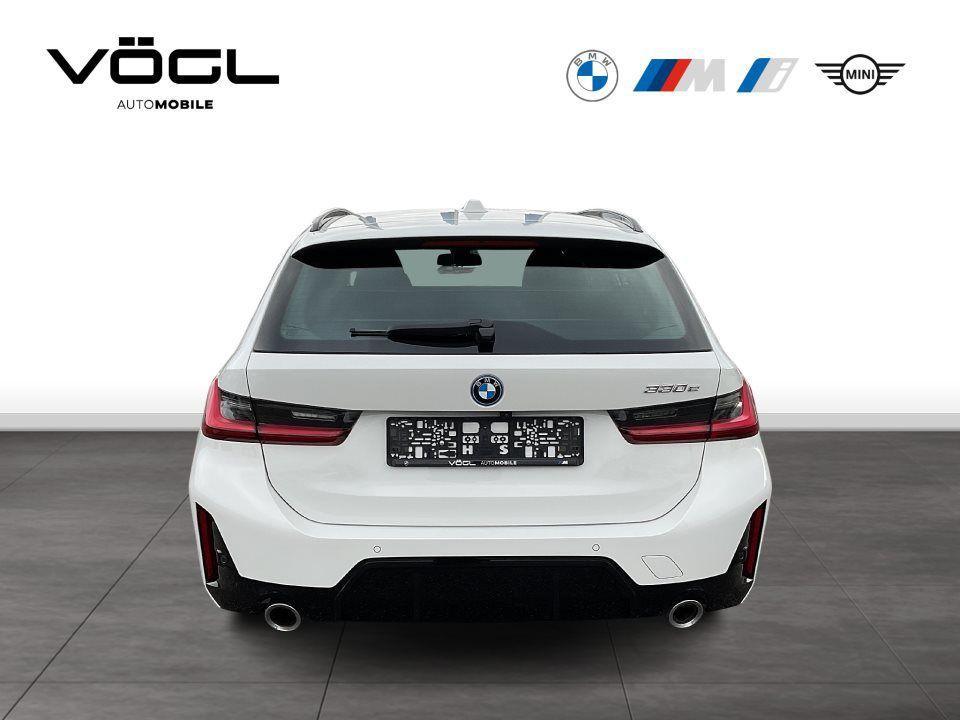 BMW 330 330e Touring