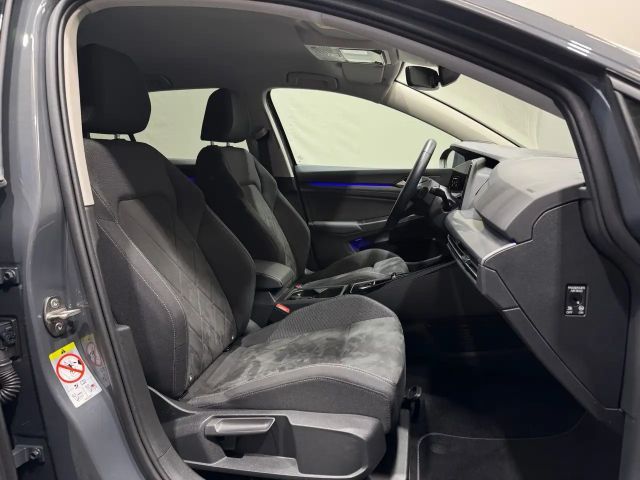 Volkswagen Golf 1.5 eTSI DSG Style