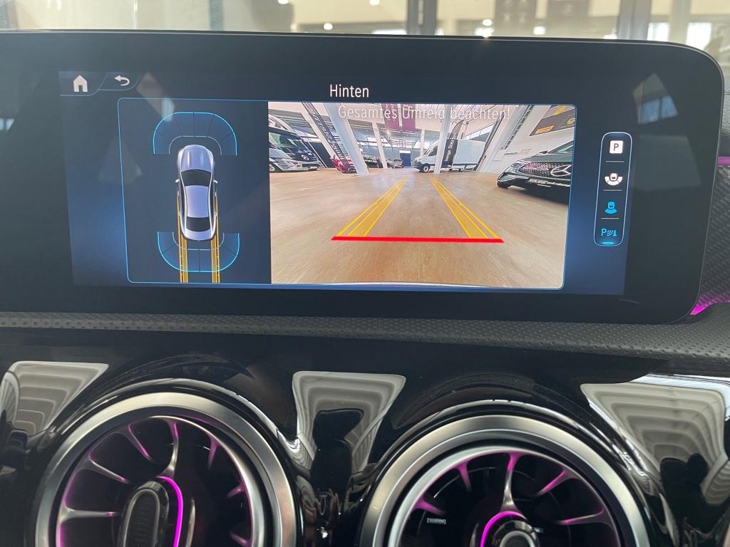 Mercedes-Benz CLA 180 Coupé Progressive