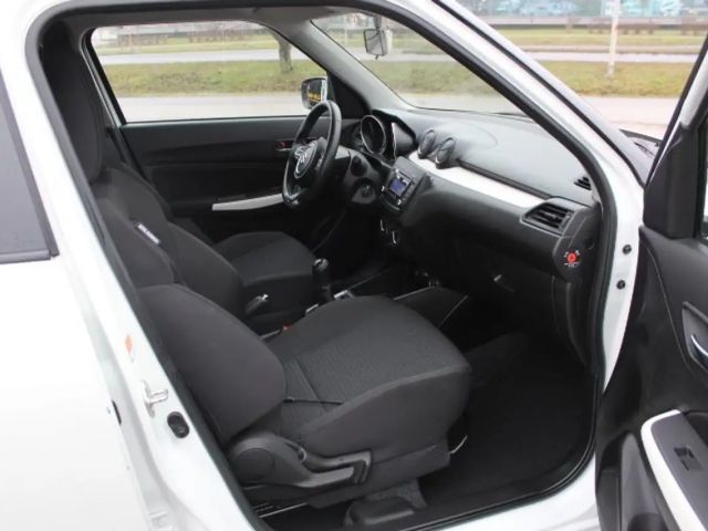 Suzuki Swift Clear DualJet Hybrid