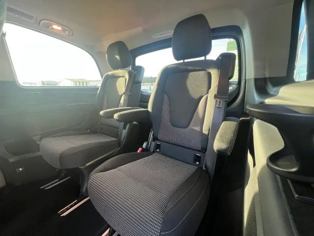 Mercedes-Benz V 220 Style