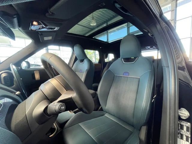 MINI Cooper Countryman C Favoured Trim Paket XL / 19 Zoll