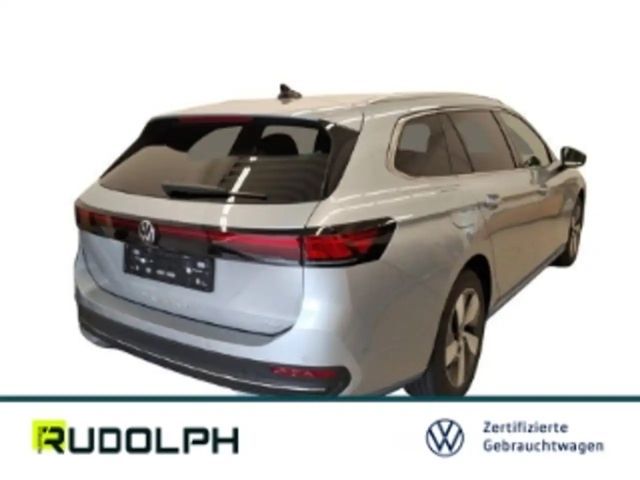 Volkswagen Passat 1.5 eTSI Business DSG