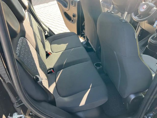 Fiat Panda Neues Modell 1.0 *5 Sitzer Klima PDC DAB*