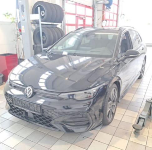 Volkswagen Golf 1.5 eTSI DSG Golf VIII Variant