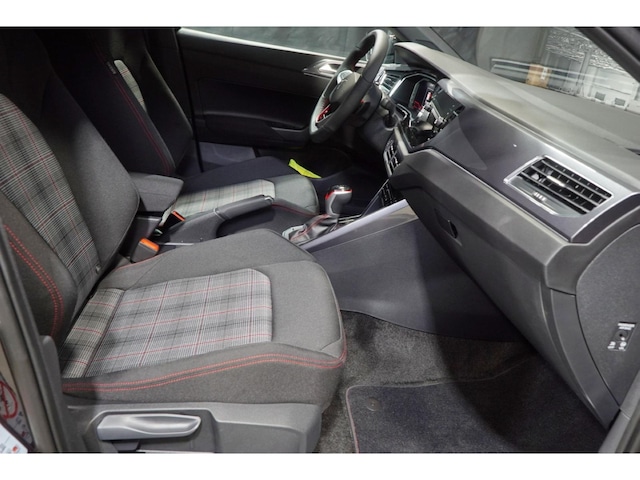 Volkswagen Polo 2.0 TSI DSG Sport