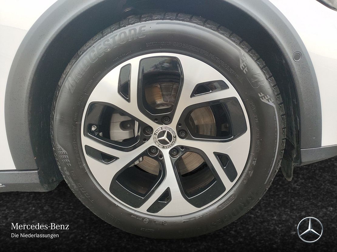 Mercedes-Benz E 220 4MATIC E 220 d Estate