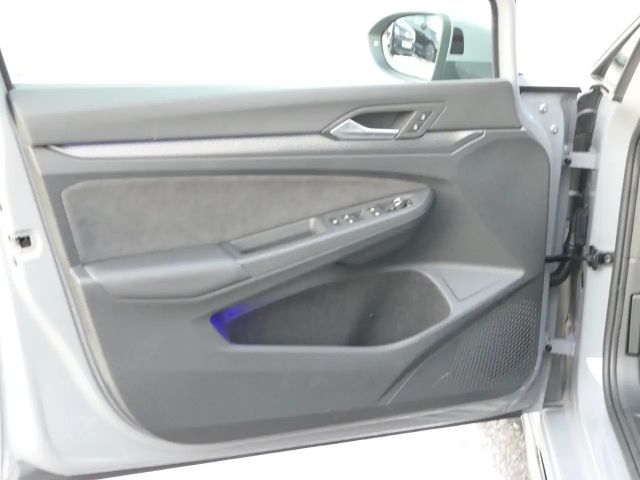 Volkswagen Golf DSG R-Line