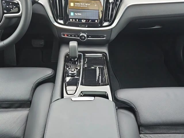 Volvo V60 AWD Dark Plus T6