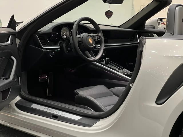 Porsche 992 Cabrio S Turbo