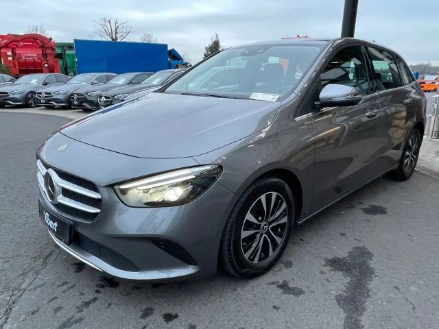 Mercedes-Benz B 200 B 200 d