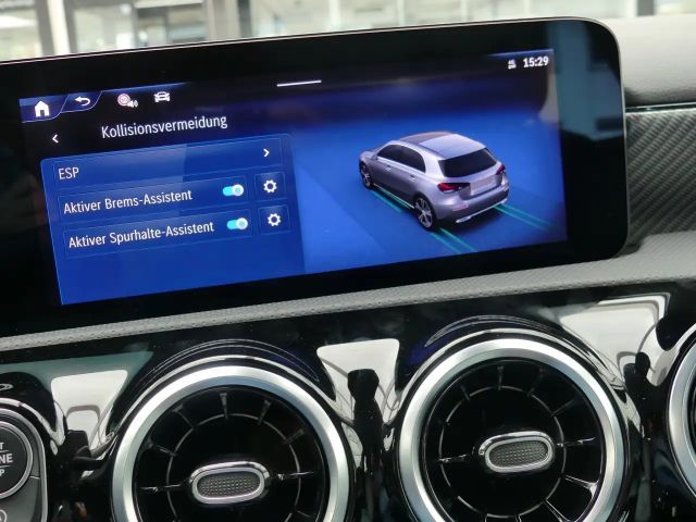 Mercedes-Benz A 180 Progressive