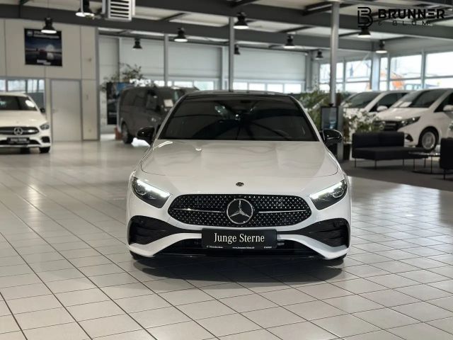 Mercedes-Benz A 220 A 220 d