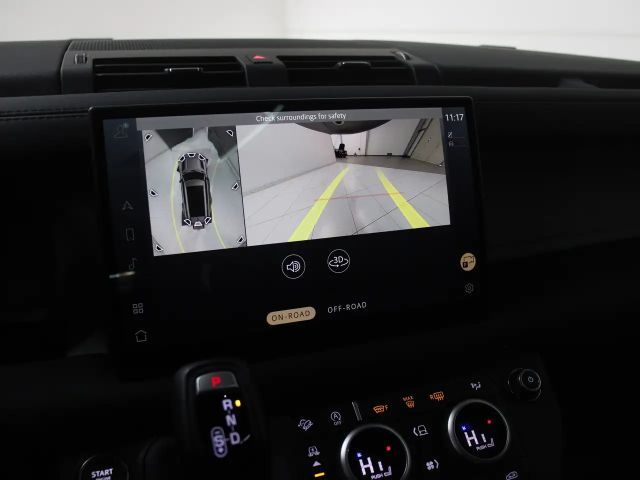Land Rover Defender D250 Dynamic SE